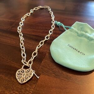 Tiffany and Co. Filigree Heart Key Oval Link necklace